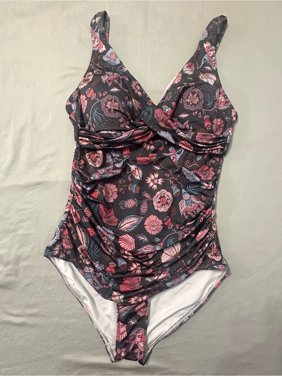 Nip Tuck Other - Nip Tuck Swim One Piece Swimsuit US 8 Floral Ruched Twist Front Multi-Fit Cup
